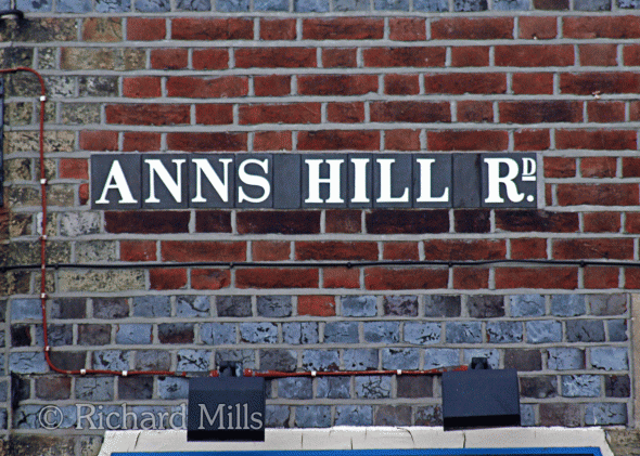 Anns-Hill-Road