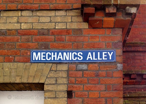 Mechanics-Alley-e-©