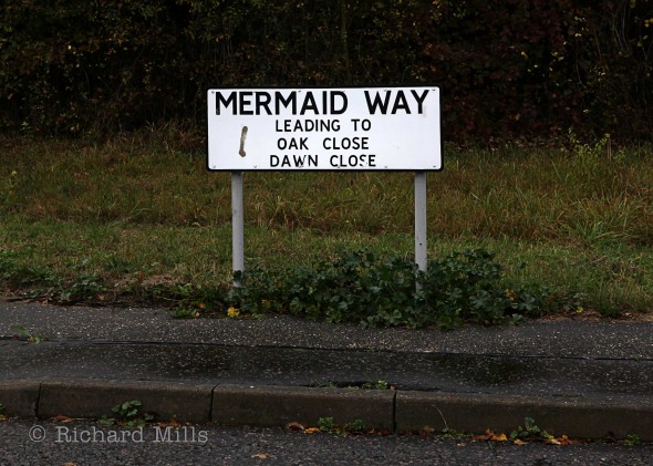 Mermaid-Way---Maldon---Nov-2011-09-e-©