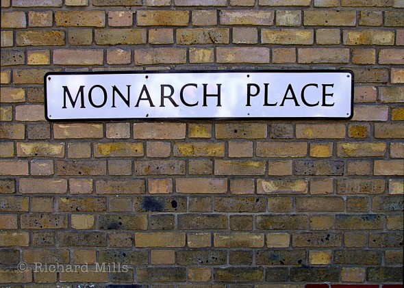 Monarch-Place---Buckhurst-Hill---May-'09-23-e-©