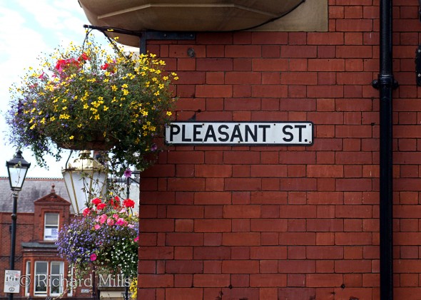 Pleasant-Street