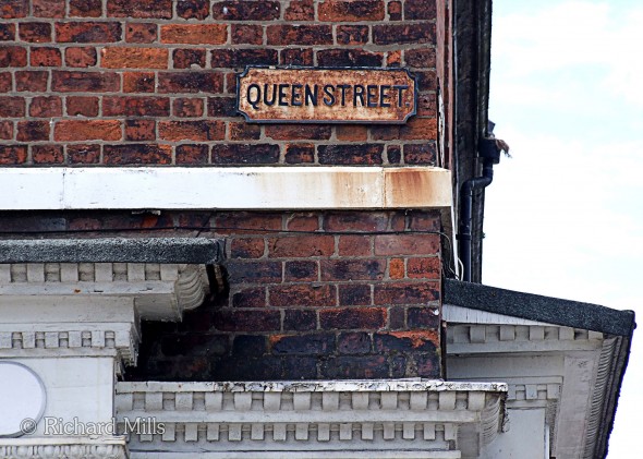 Queen-Street